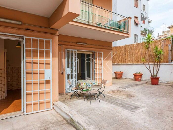 Appartamento bilocale in vendita in via del Vascello, Monteverde Vecchio, Roma