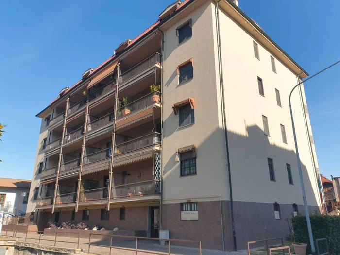 Appartamento quadrilocale in vendita in Piazza Quattro Martiri, Centro, Carmagnola