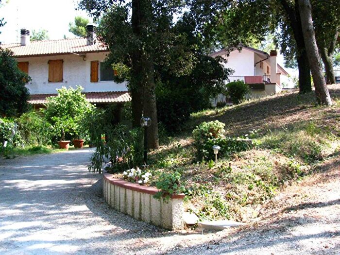 Appartamento con 5 locali in vendita in Strada Madonna del Monte, Villa Fastiggi, Pesaro