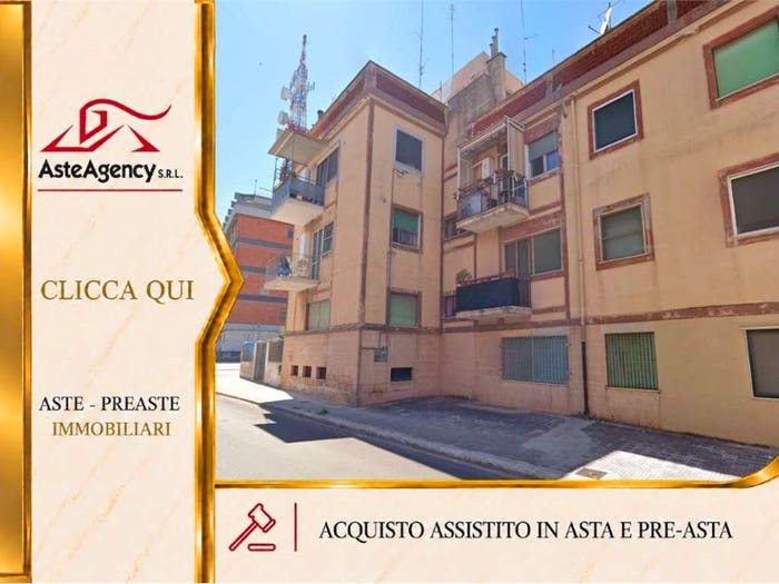 Appartamento quadrilocale in vendita in Via Pace Brindisina, Commenda, Brindisi