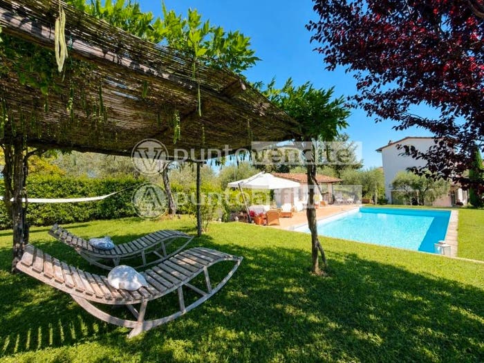 Casa con 6 locali in vendita in Via del Loreto, La Maulina Morianese, Lucca