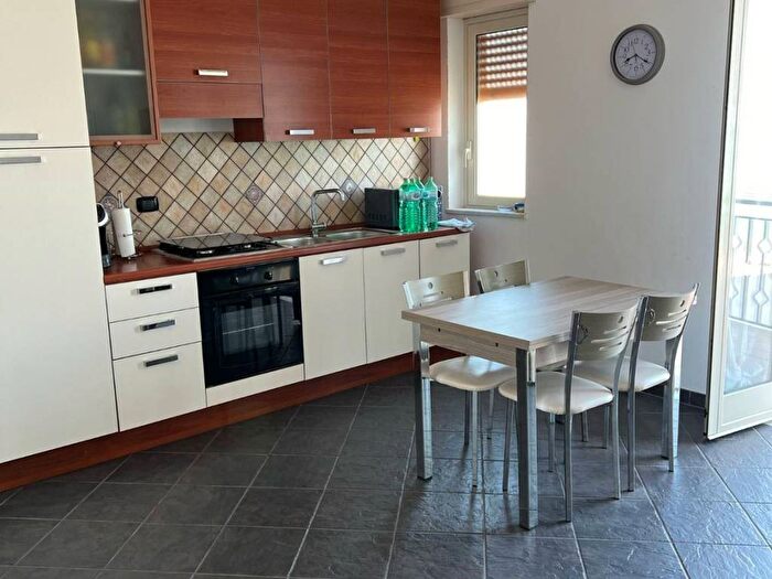 Appartamento trilocale in vendita in Via Enrico Cosenz, Centro, Sant'Agata di Militello