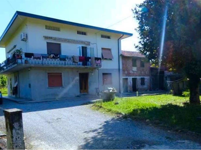 Casa trilocale in vendita in Via i maggio, Centro, Brugnera