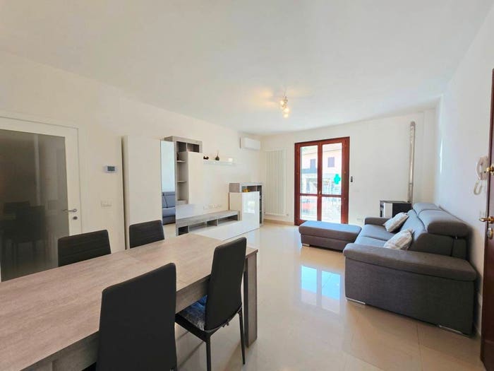 Appartamento quadrilocale in vendita in Via della Stazione, Centro, Monte San Savino