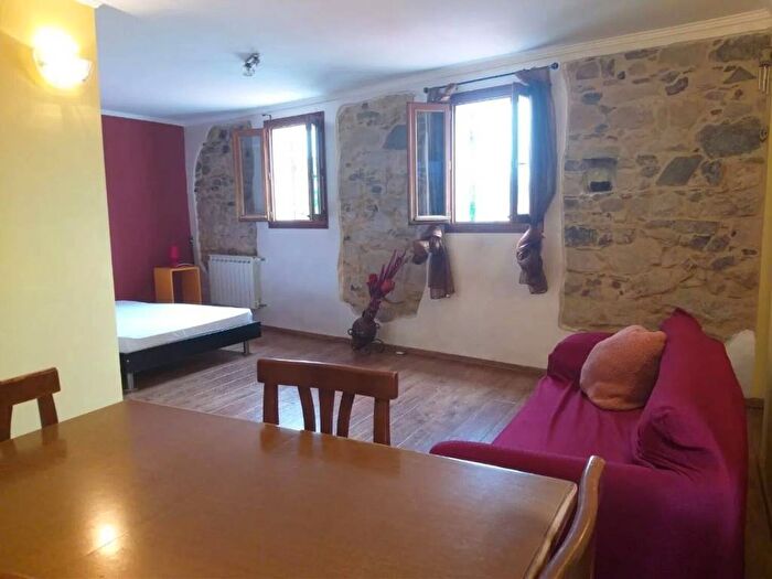 Appartamento trilocale in vendita in Vallebona