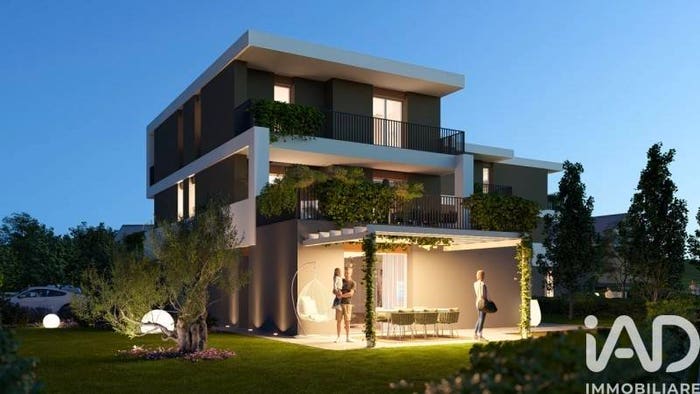 Appartamento con 6 locali in vendita in Via FILANDA, Centro, Camisano Vicentino