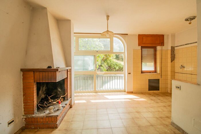 Casa quadrilocale in vendita in Via Piantata di Sopra, Cantalupo In Sabina