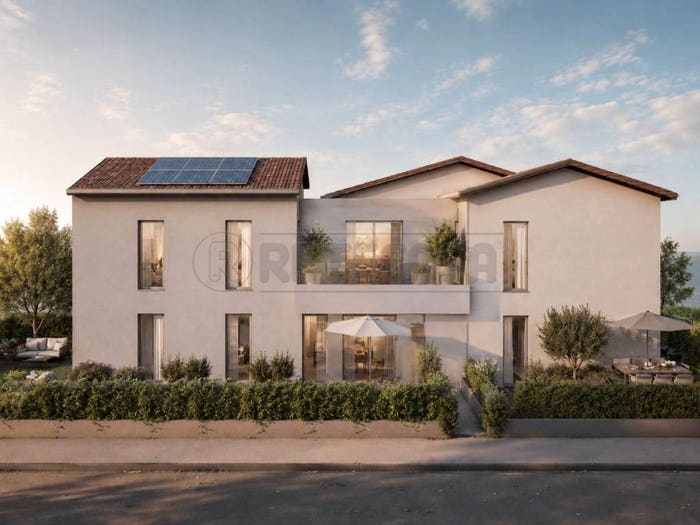 Appartamento con 5 locali in vendita in Via degli Alpini, Centro, Castelgomberto