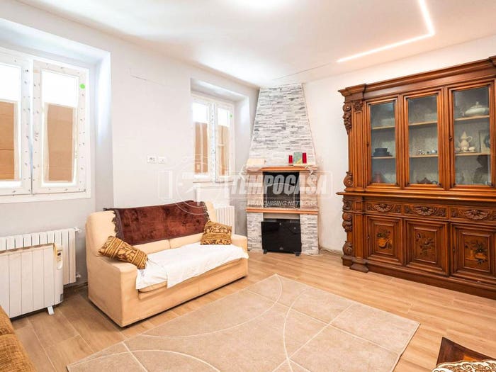 Appartamento trilocale in vendita in Via Carlo Bianchi, Centro, Inverigo
