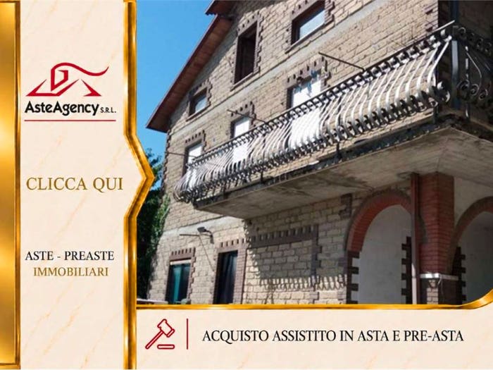 Casa con 6 locali in vendita in Strada Casa Bianca, Centro, Piegaro