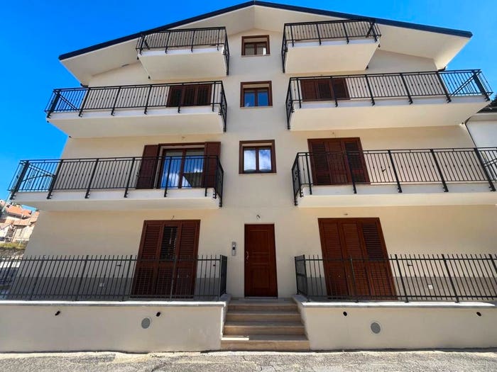 Appartamento trilocale in vendita in Via Dante Alighieri, Centro, Ovindoli