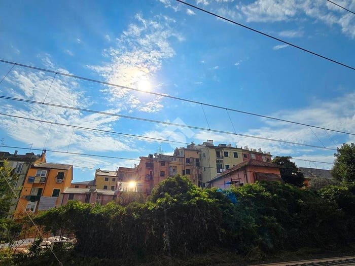 Appartamento quadrilocale in vendita in Viale Giorgio Modugno, Pegli, Genova