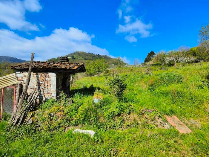 Casa con 6 locali in vendita in Località Ballari, Borgo a Mozzano
