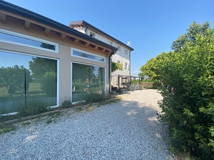 Casa con 6 locali in vendita in VIA euganea bresseo, Montemerlo, Cervarese Santa Croce