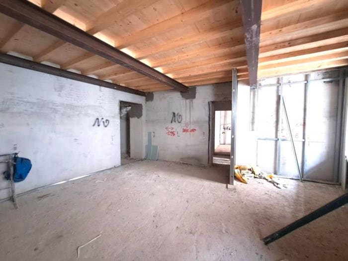 Appartamento trilocale in vendita in Centro, Massa