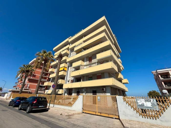 Appartamento trilocale in vendita in Corso Vittorio Emanuele, Centro, Margherita di Savoia