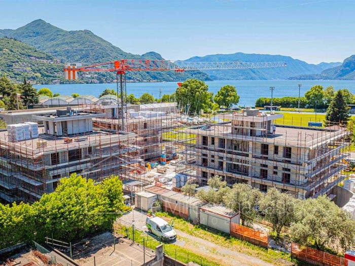 Appartamento bilocale in vendita in Via Guglielmo Marconi, Centro, Dervio