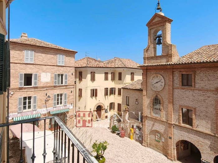 Casa con 5 locali in vendita in Piazza Peretti, Centro, Grottammare