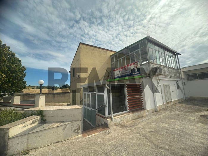 Casa con 6 locali in vendita in Centro, Matera