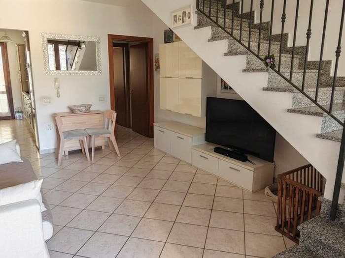 Appartamento trilocale in vendita in Via delle Palme, Centro, Quartucciu