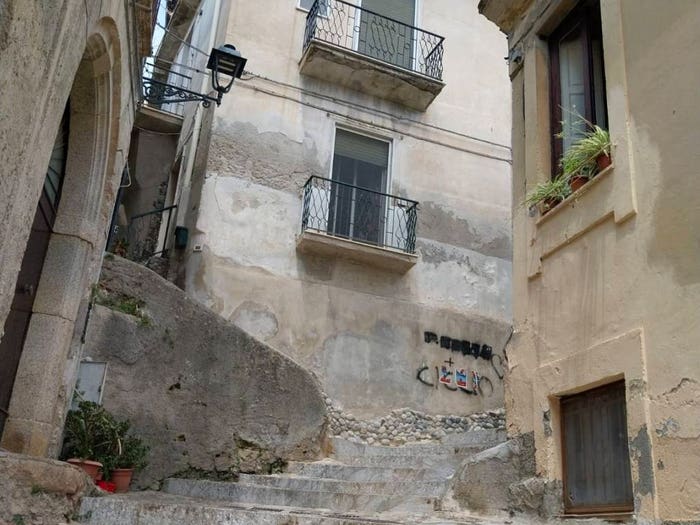 Appartamento quadrilocale in vendita in Vico Caracciolo, Gioiosa Ionica