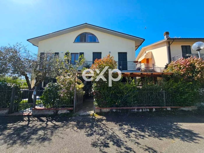 Casa con 6 locali in vendita in Alberoro, Monte San Savino