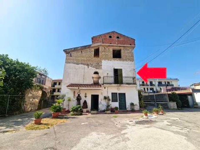 Appartamento trilocale in vendita in Via Nazionale Appia, Casapulla