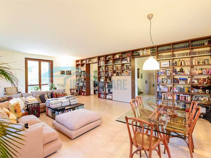 Casa con 6 locali in vendita in via Risorgimento, Centro, Sirtori