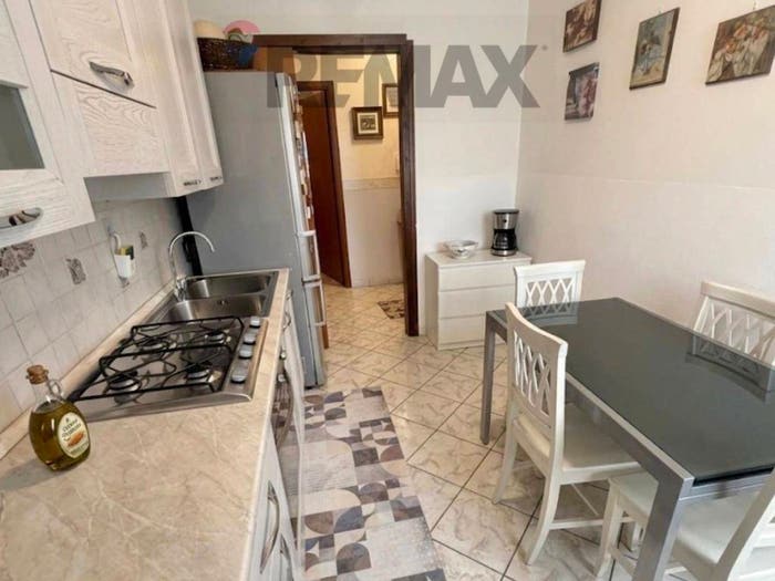Appartamento trilocale in vendita in Via Castello, Centro, Porto Valtravaglia