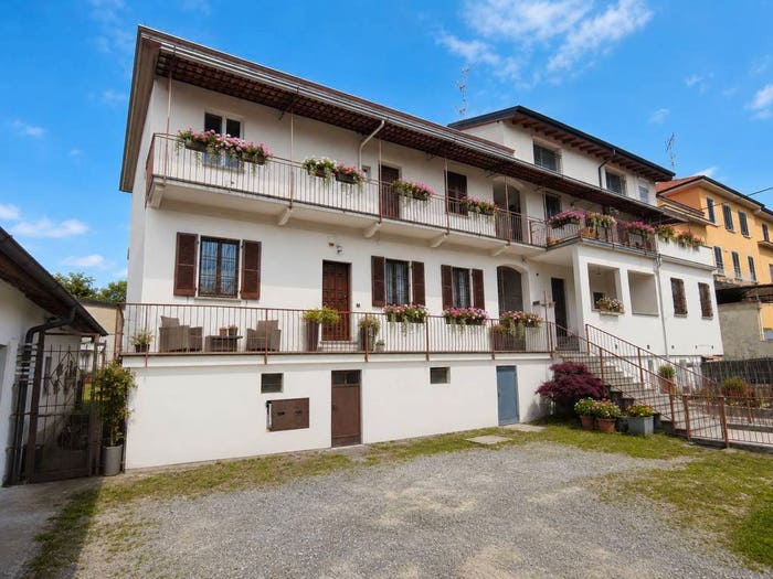 Appartamento trilocale in vendita in Via Andrea Doria, Centro, Limbiate