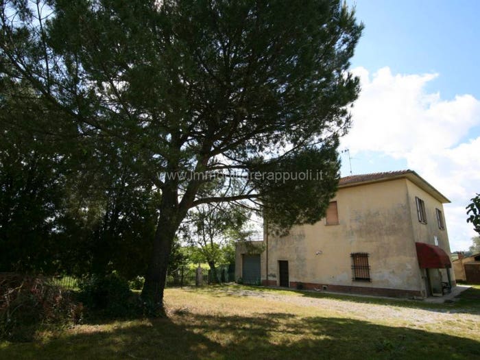 Casa quadrilocale in vendita in Abbadia, Montepulciano