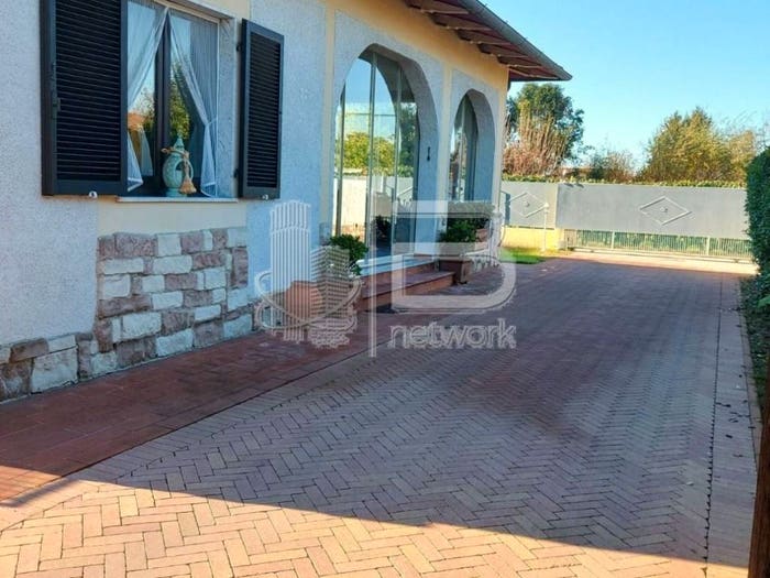 Casa con 5 locali in vendita in Via San Leonardo, Marina di Massa Centro, Massa