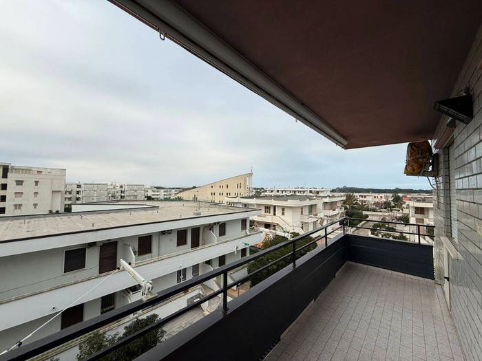 Appartamento trilocale in vendita in Via Venere, Marina Di Lesina, Lesina