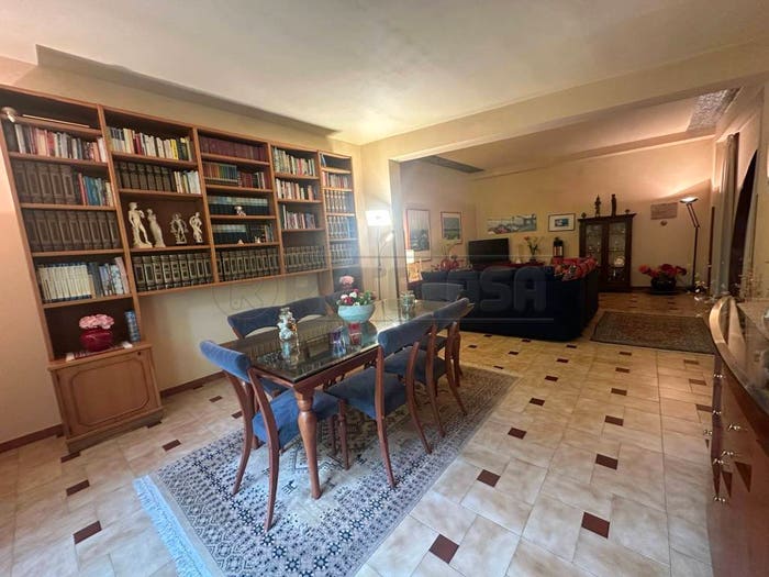 Appartamento con 6 locali in vendita in Centro, Mazara del Vallo