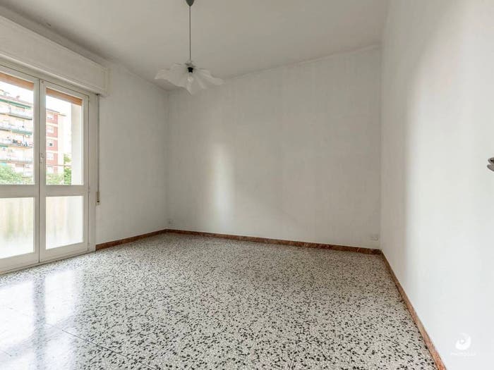 Appartamento con 6 locali in vendita in Via MASSA CARRARA, Mazzini Fossolo, Bologna