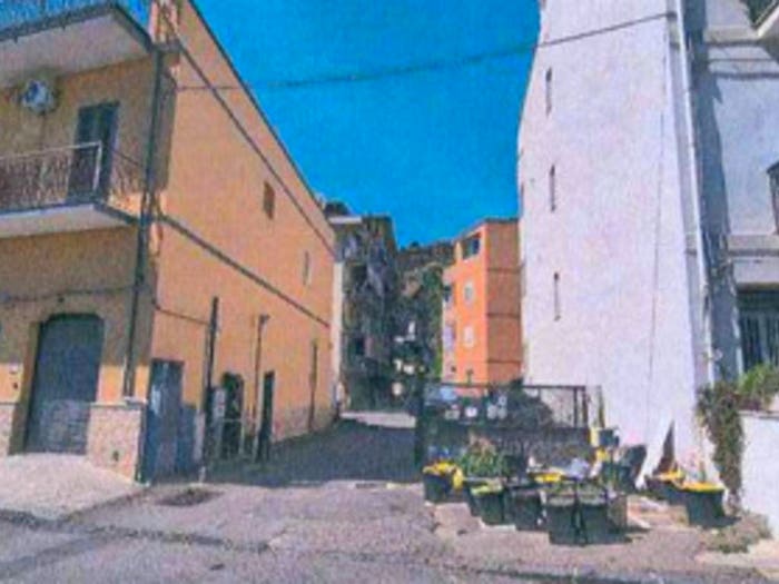 Appartamento quadrilocale in vendita in Via Sparagonà Santa Teresa di Riva ME Italia, Santa Teresa di Riva