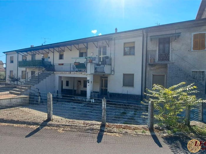Appartamento con 5 locali in vendita in Via Migliarina, Migliarina, Filattiera