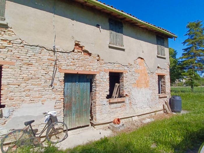 Casa con 6 locali in vendita in Lugo