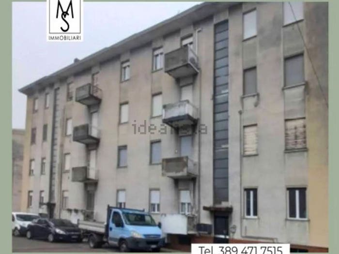 Appartamento trilocale in vendita in Vicolo Sesti, Centro, Mede