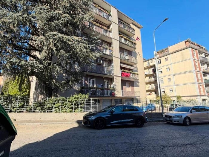 Appartamento quadrilocale in vendita in Via Ermete Zacconi, Centro Marullina, Casalecchio di Reno