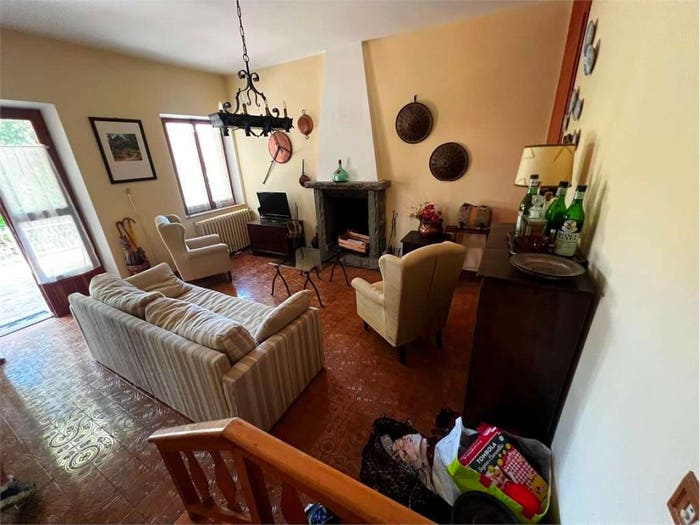 Casa quadrilocale in vendita in Centro, Pievepelago