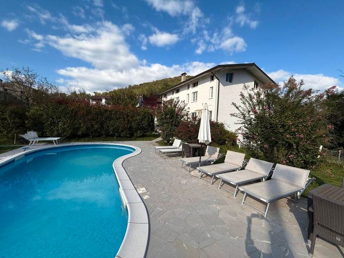 Casa con 6 locali in vendita in Merso Di Sotto, San Leonardo