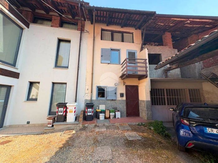 Casa trilocale in vendita in Piazza Molines, Centro, Giaveno