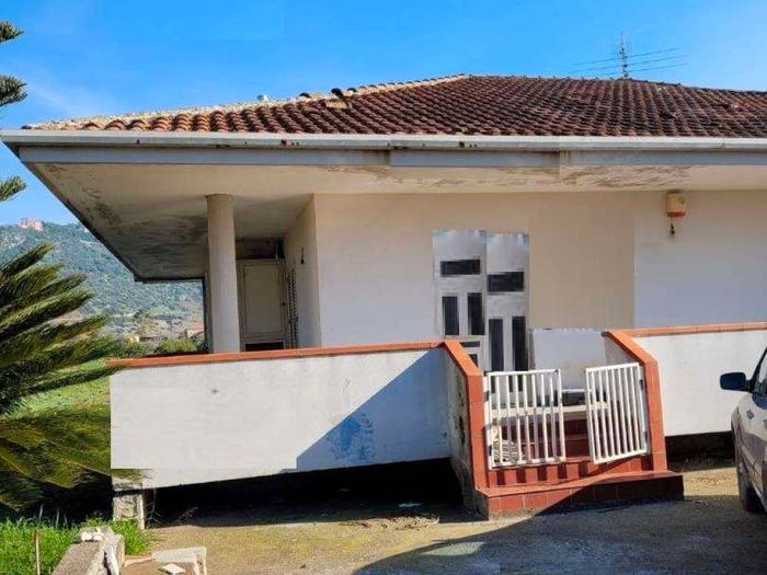 Appartamento con 6 locali in vendita in Via Sandro Pertini, Rettifilovannullo, Capaccio Paestum