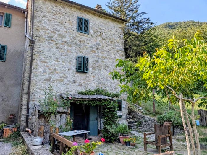 Casa con 6 locali in vendita in Sambuca Pistoiese