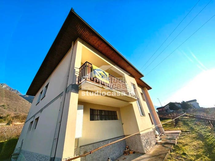 Appartamento con 5 locali in vendita in Via Cadelore, Centro, Ala