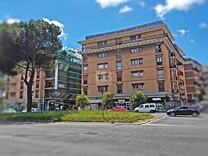 Appartamento con 6 locali in vendita in Via Laura Mantegazza, Monteverde Nuovo, Roma