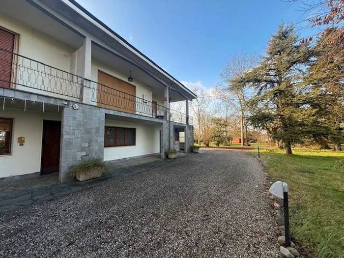 Casa con 6 locali in vendita in Litta Parodi, Alessandria