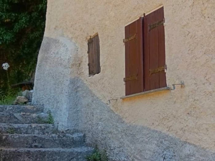 Casa bilocale in vendita in Via Merzò, Sesta Godano