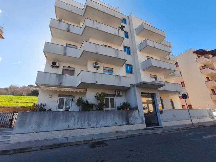 Appartamento quadrilocale in vendita in Via Fontanelle, Centro, Patti